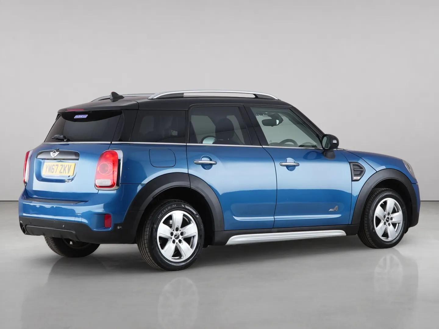 Mini Countryman view 11
