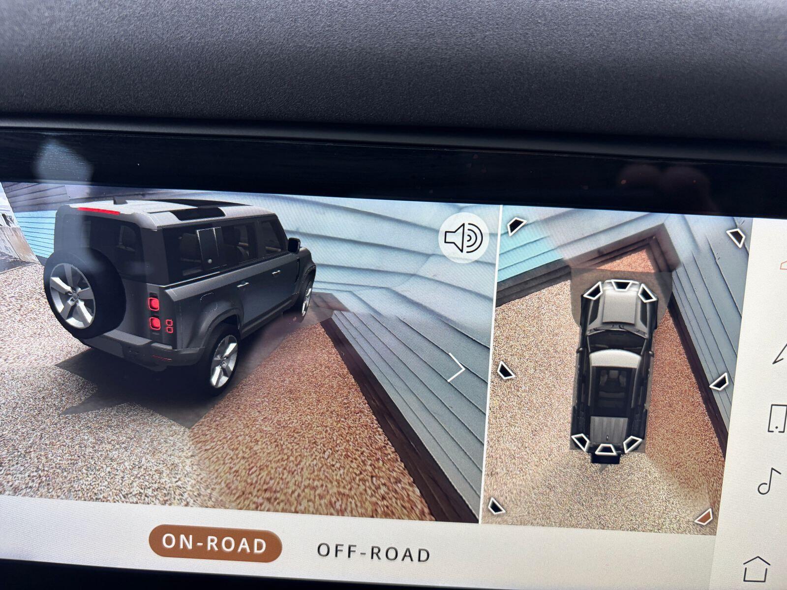 Land Rover Defender view 31