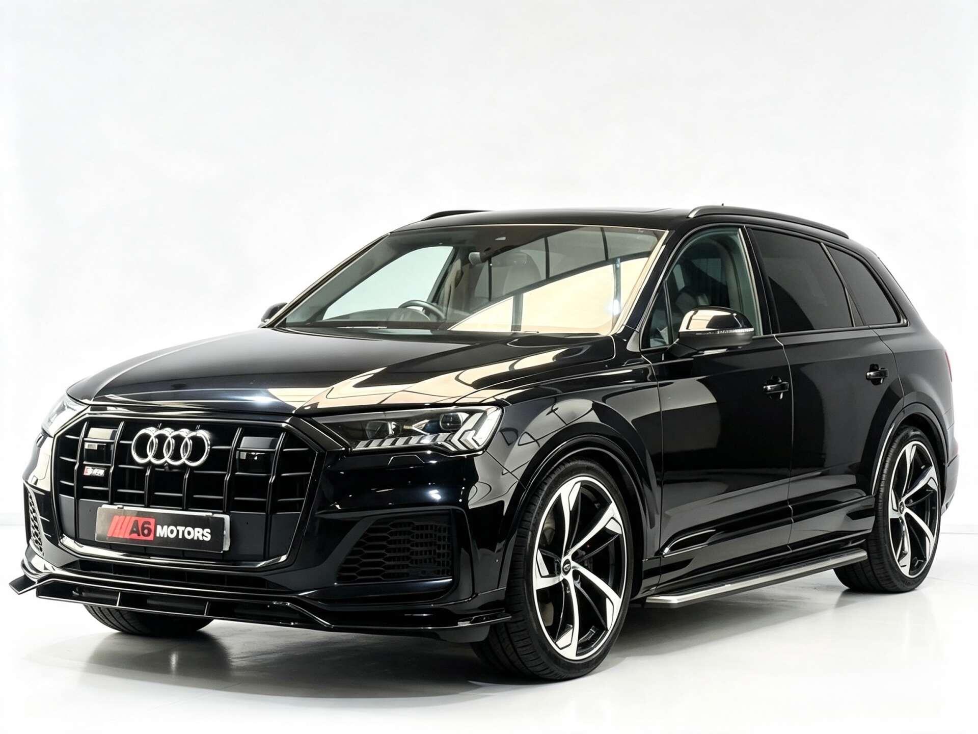 Audi SQ7 view 7