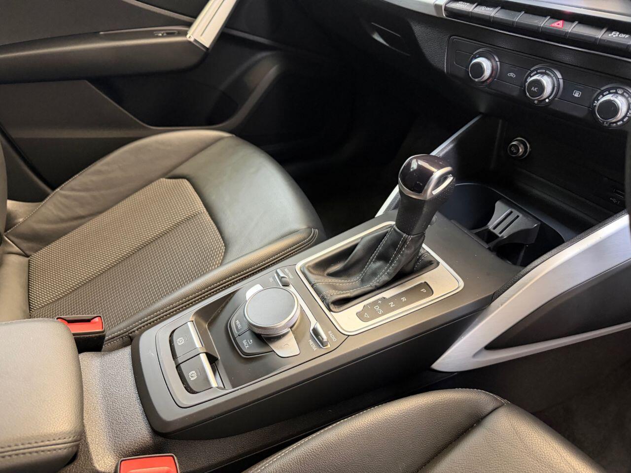 Audi Q2 view 36