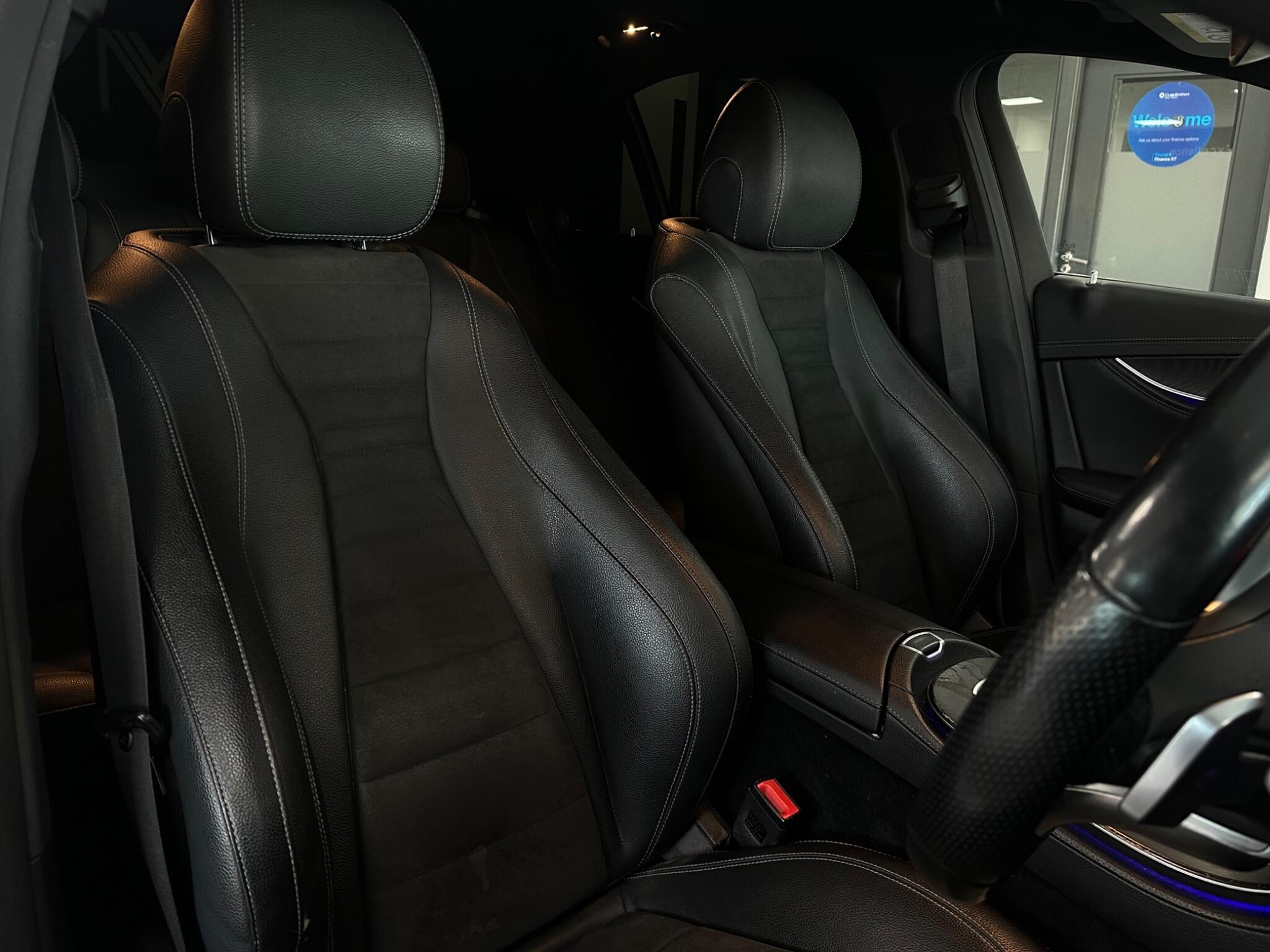 Mercedes-Benz E Class view 21