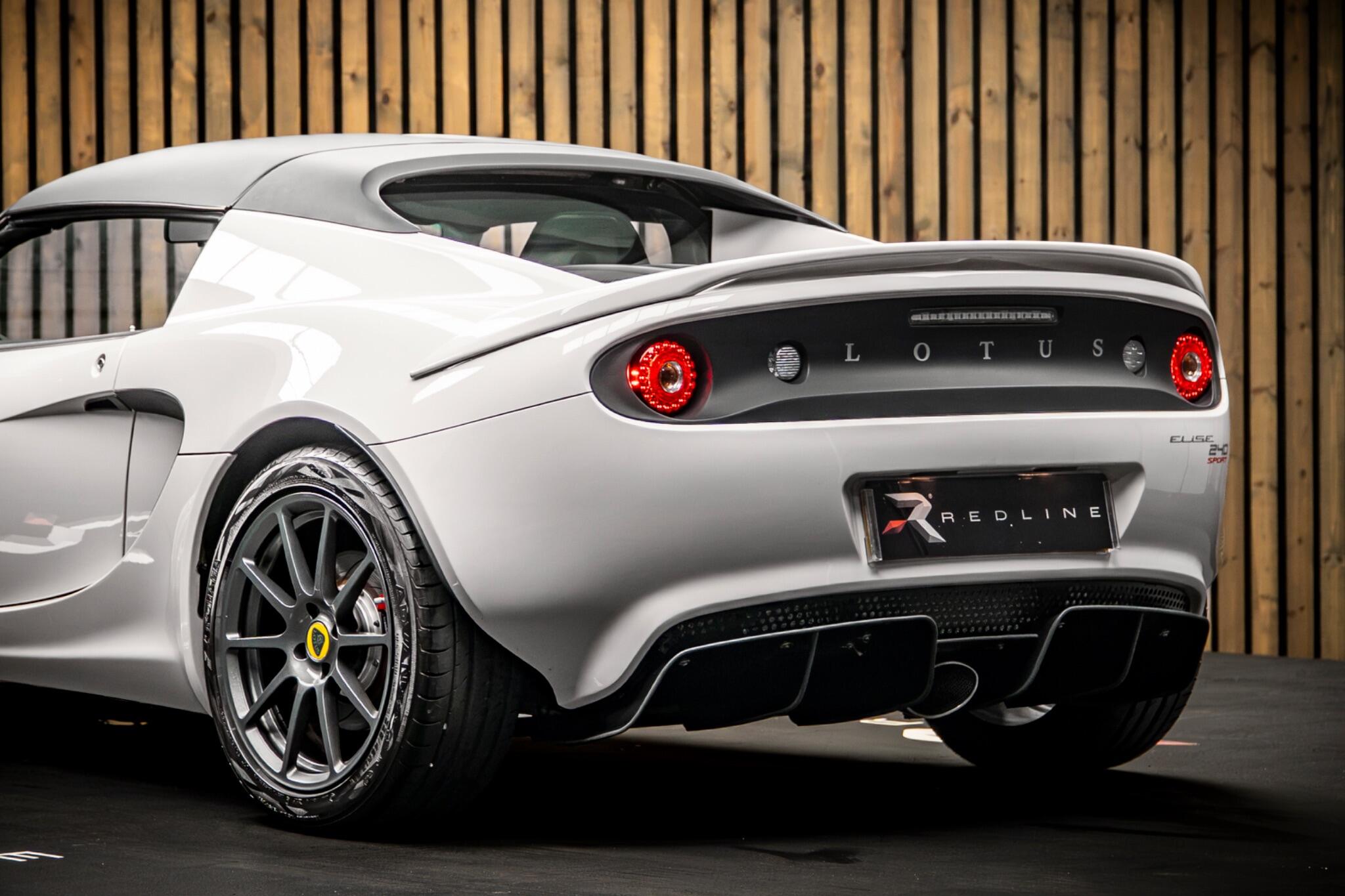 Lotus Elise view 20
