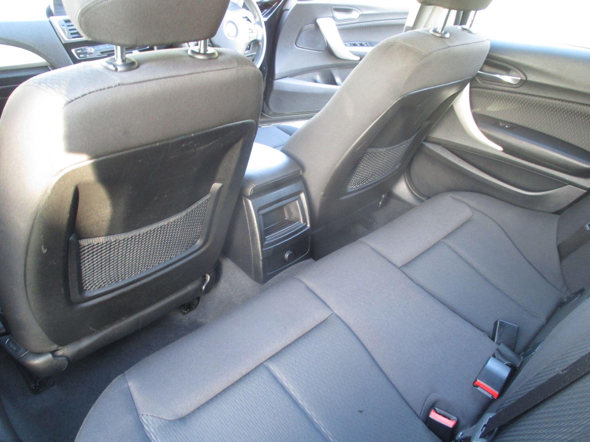 BMW 1 Series view 29
