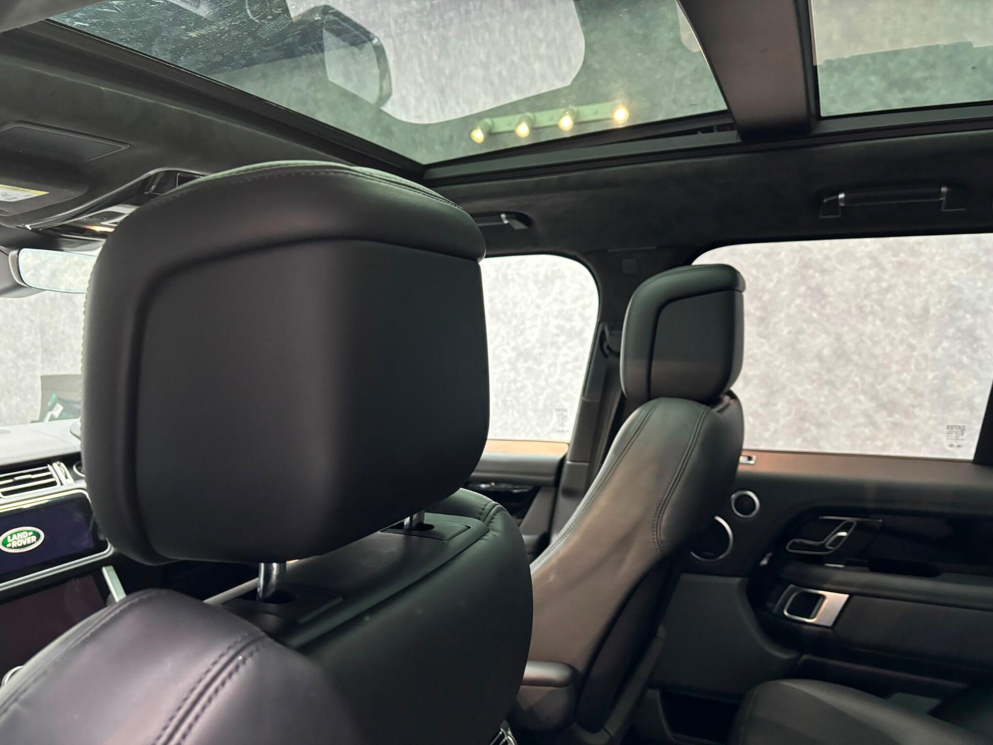 Land Rover Range Rover view 11