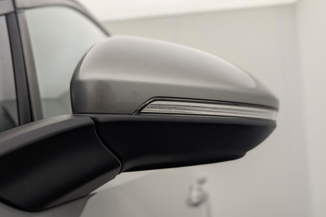 Volkswagen Golf view 36