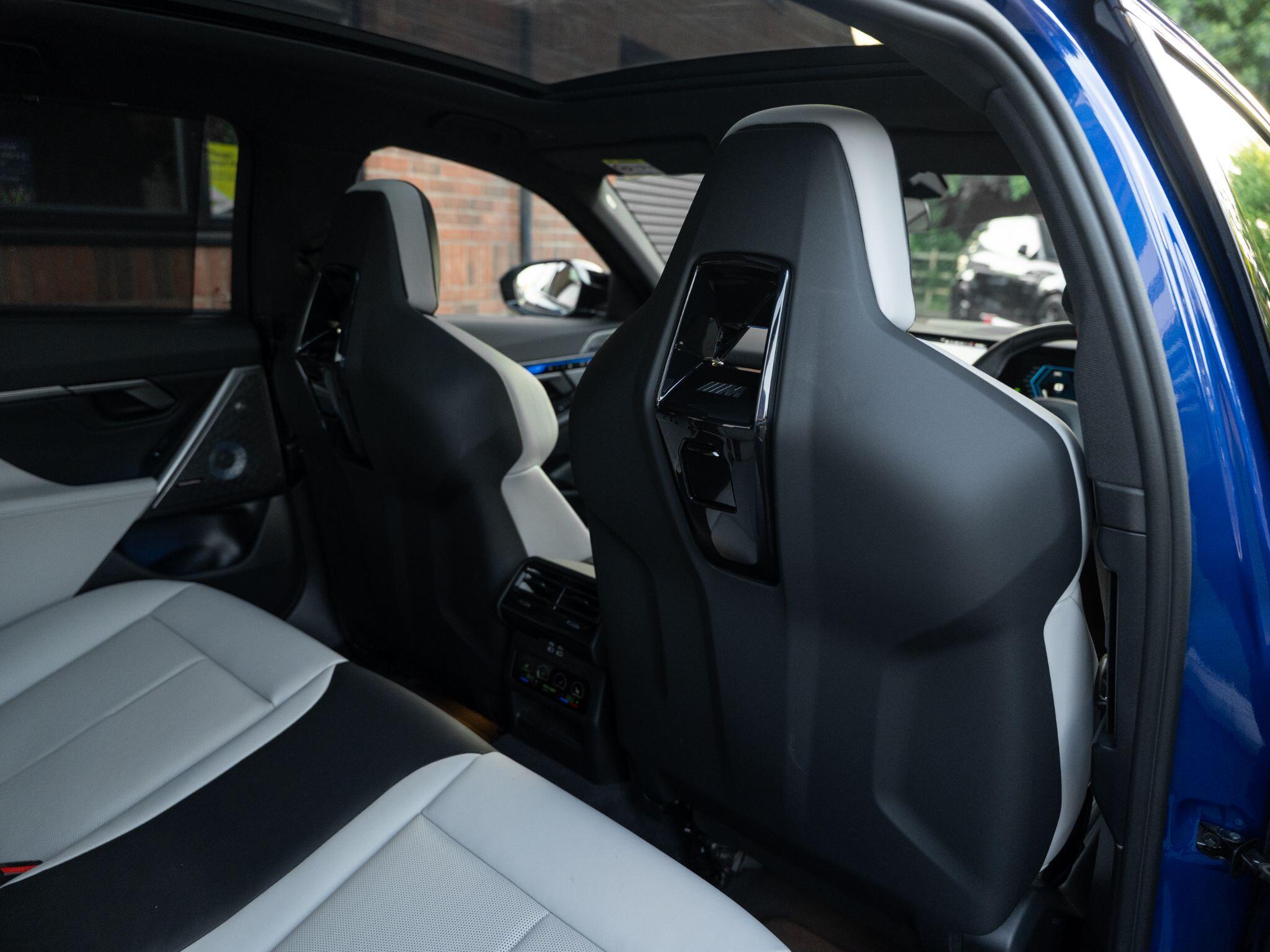 BMW M5 view 49