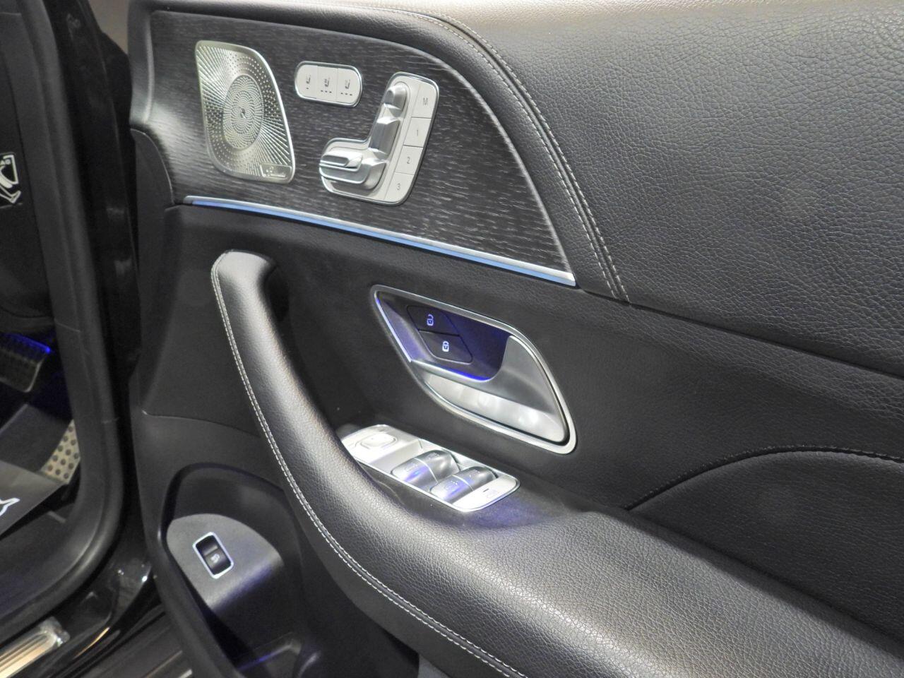 Mercedes-Benz GLS view 37