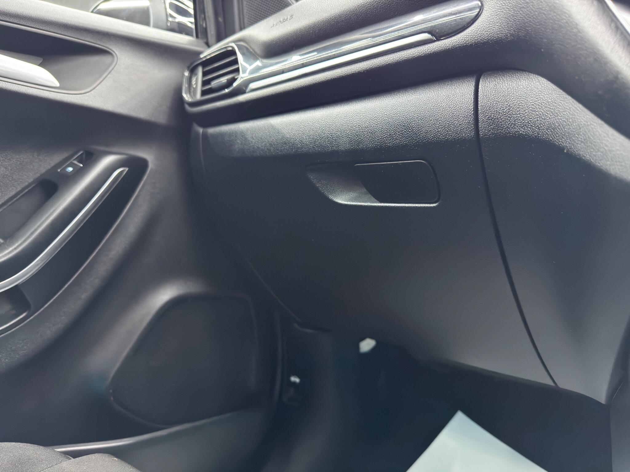 Ford Puma view 31