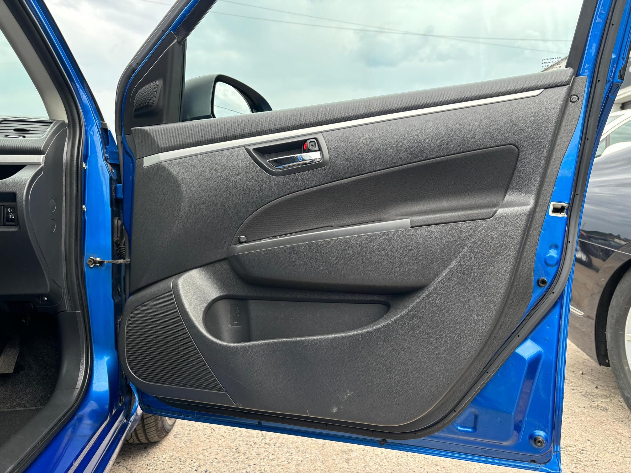 Suzuki Swift view 15