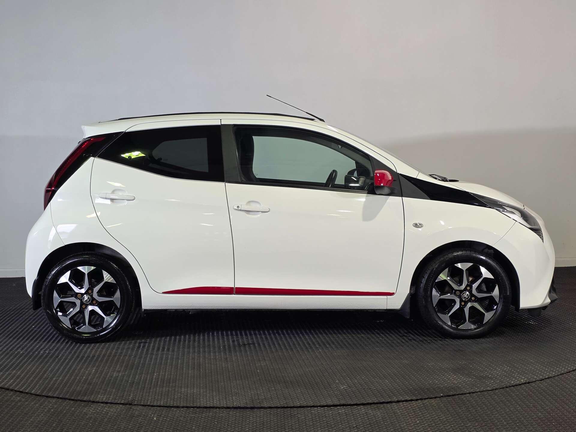 Toyota Aygo view 8