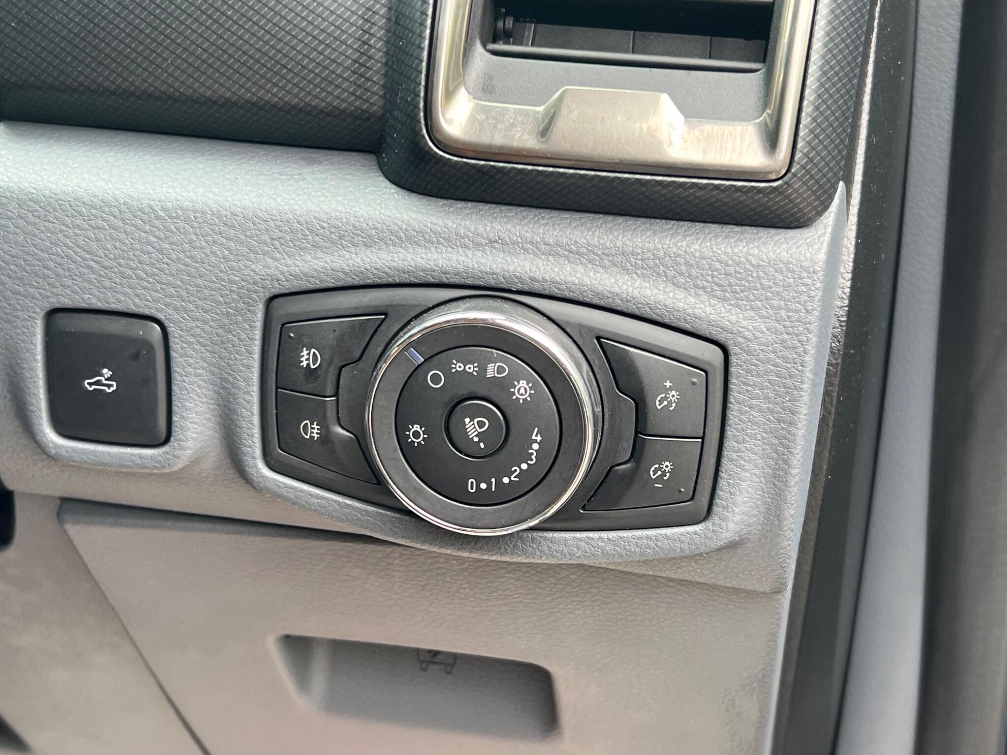 Ford Ranger view 54