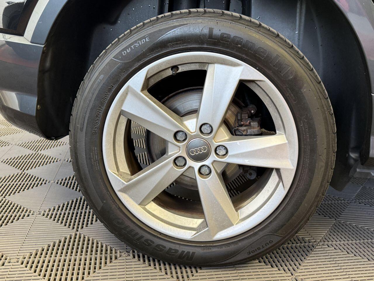 Audi Q2 view 18