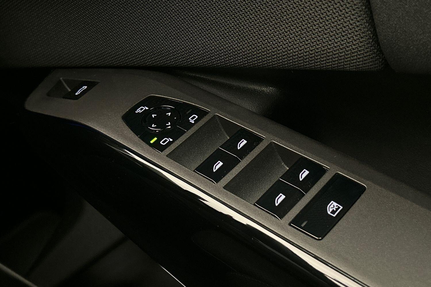 BMW X3 view 25