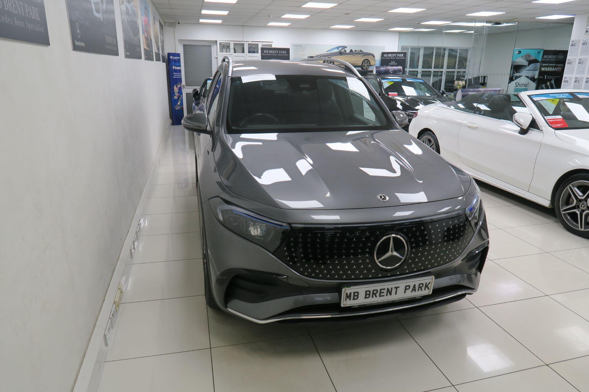 Mercedes-Benz Eqb view 4