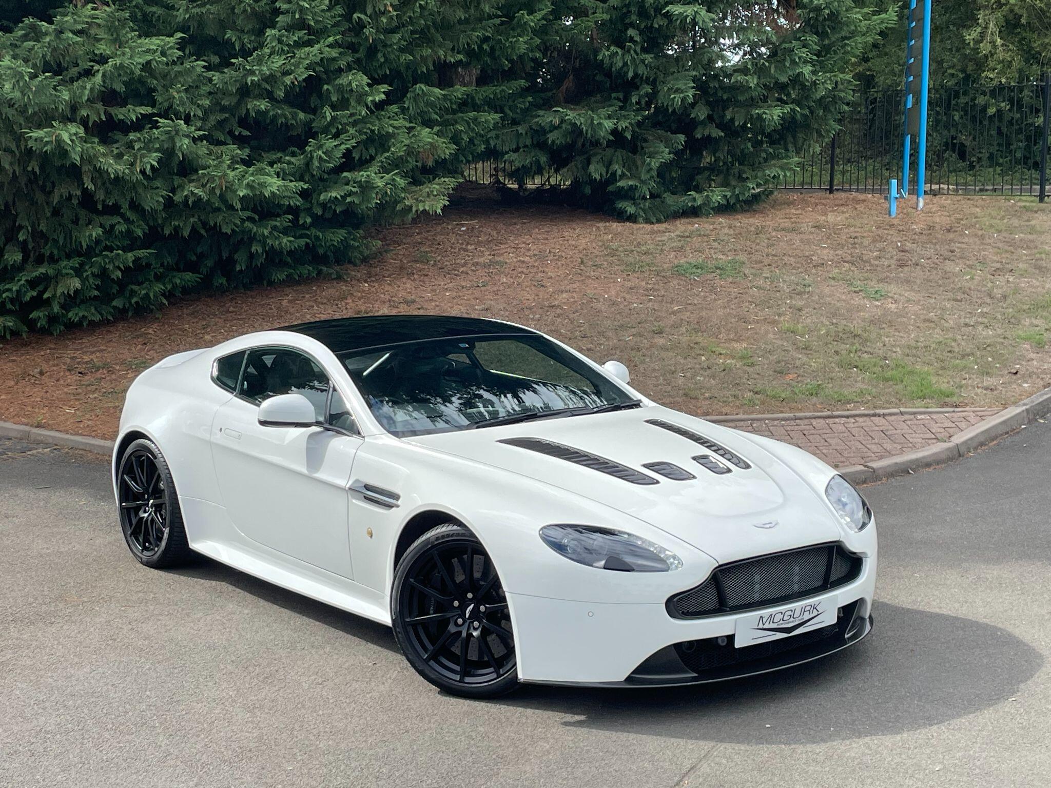 Aston Martin Vantage view 10