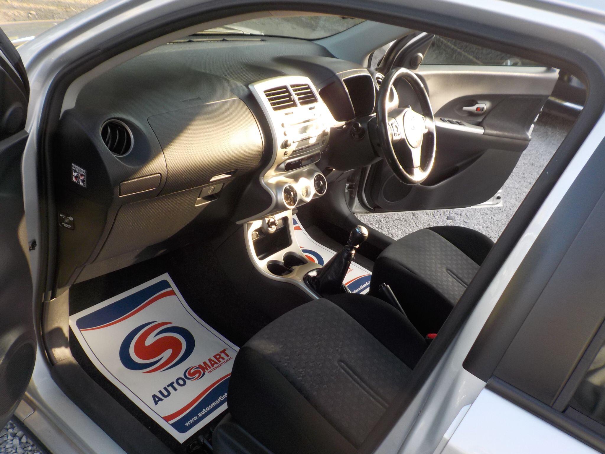 Toyota Urban Cruiser 1.33 Dual VVT-i Euro 4 (s/s) 5dr