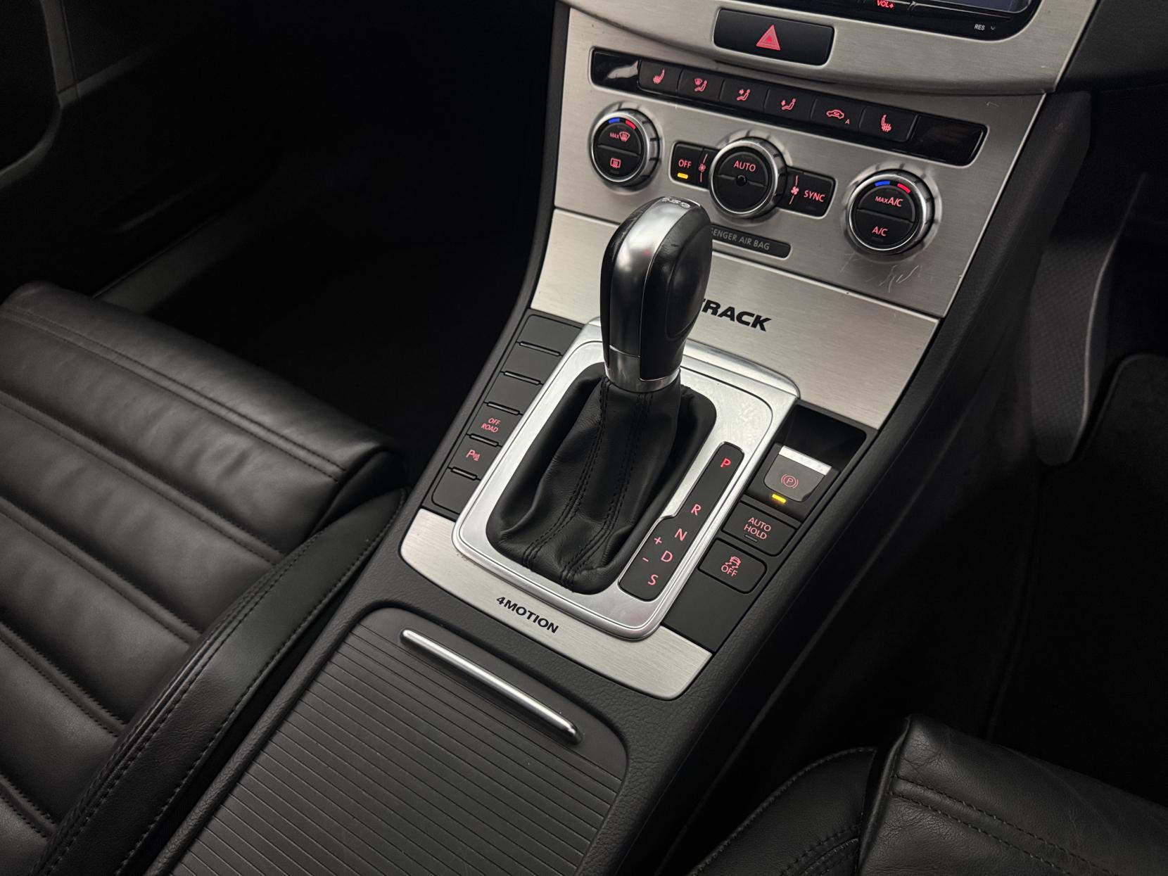 Volkswagen Passat view 69