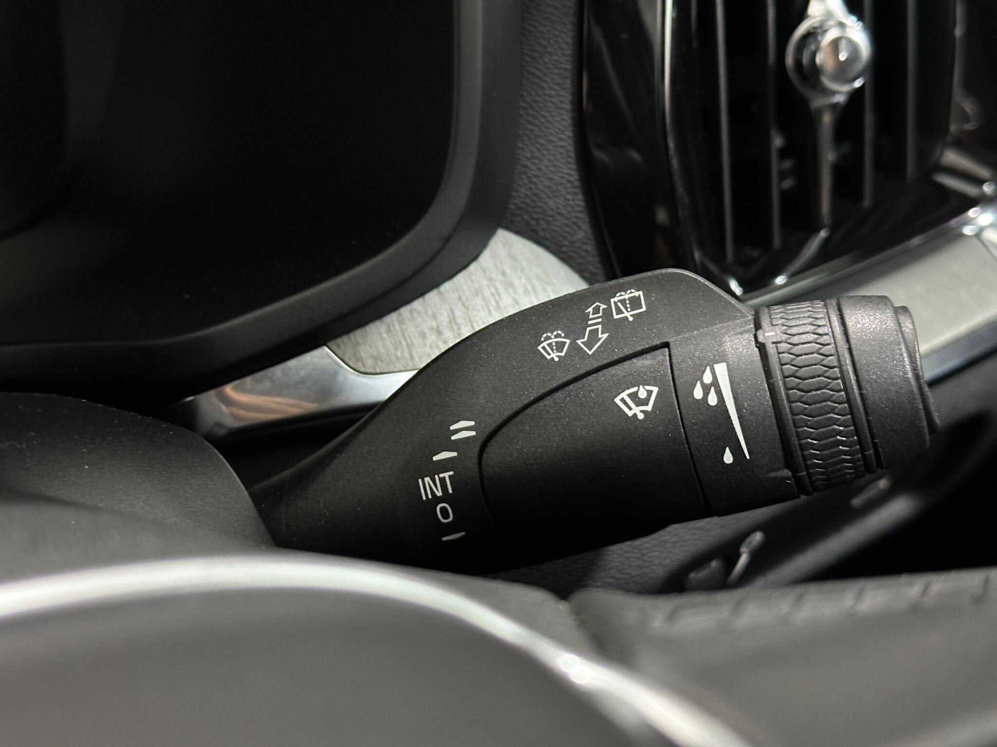 Volvo V60 view 16