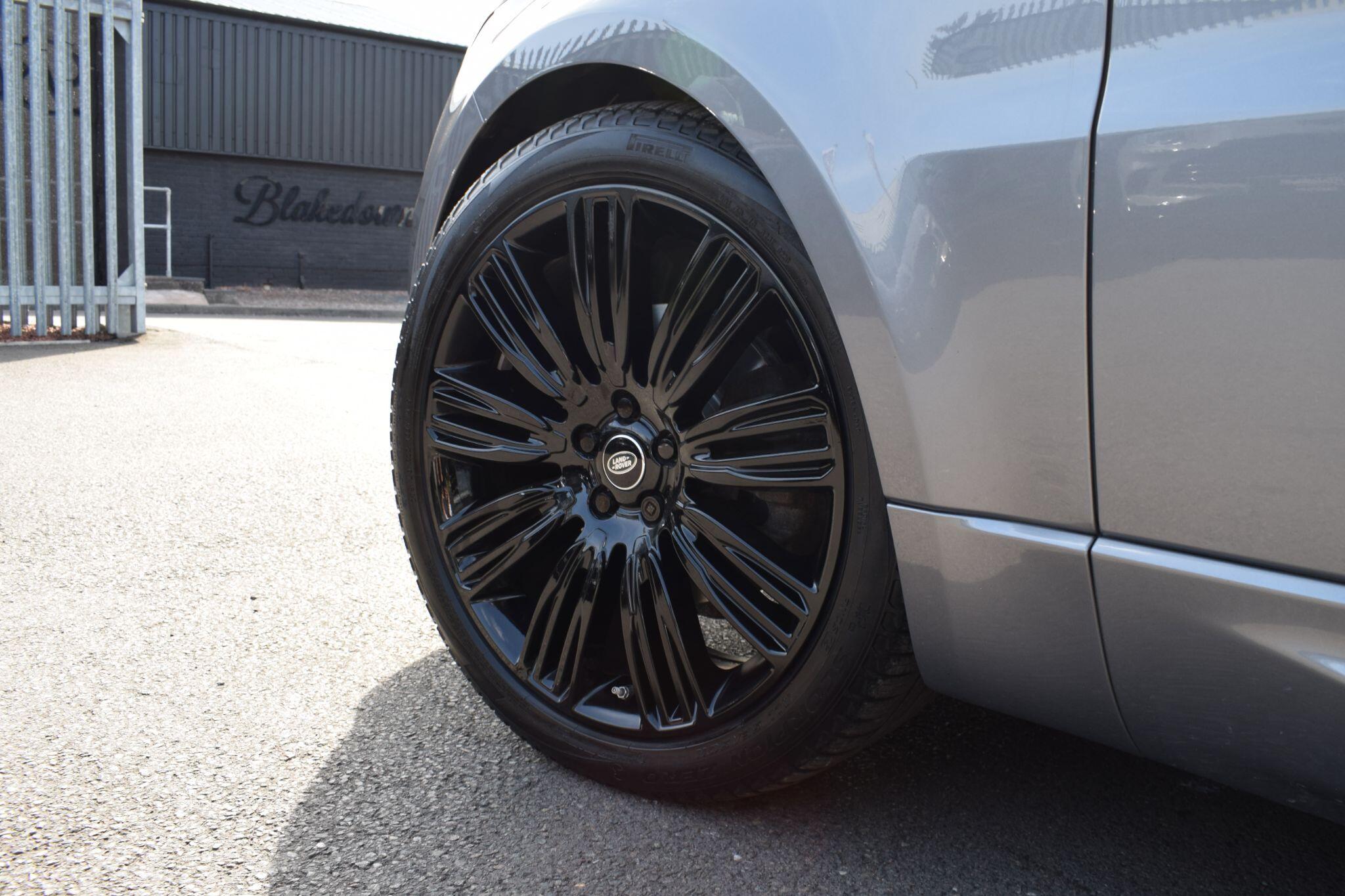 Land Rover Range Rover Sport view 41