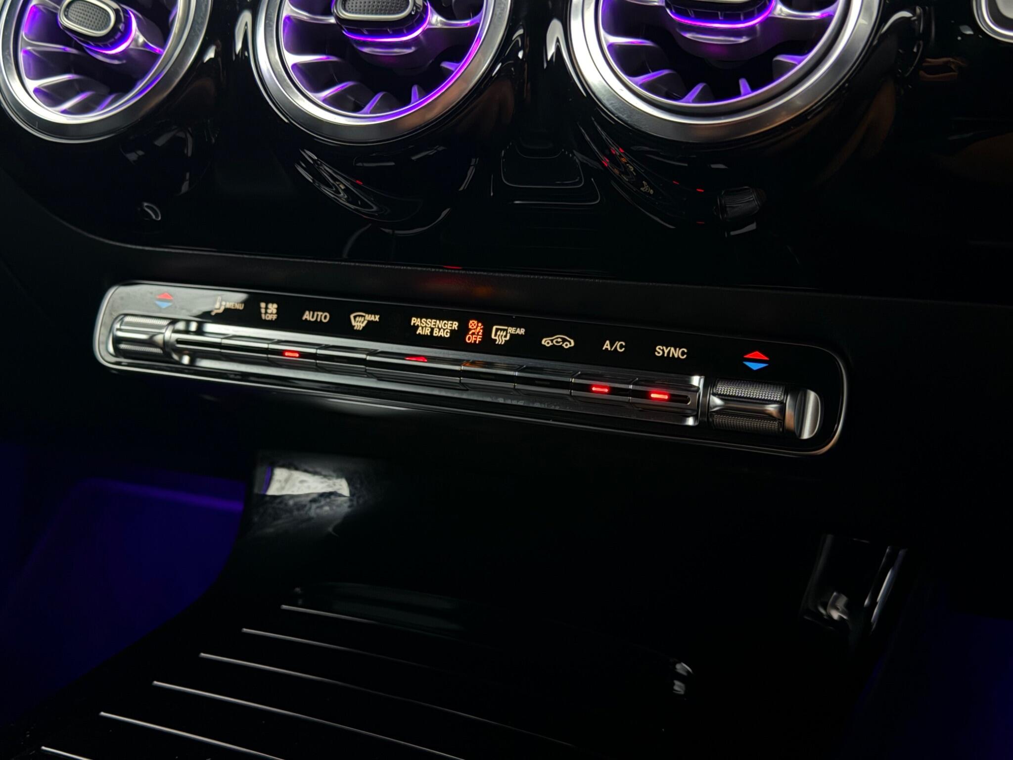 Mercedes-Benz Cla view 24