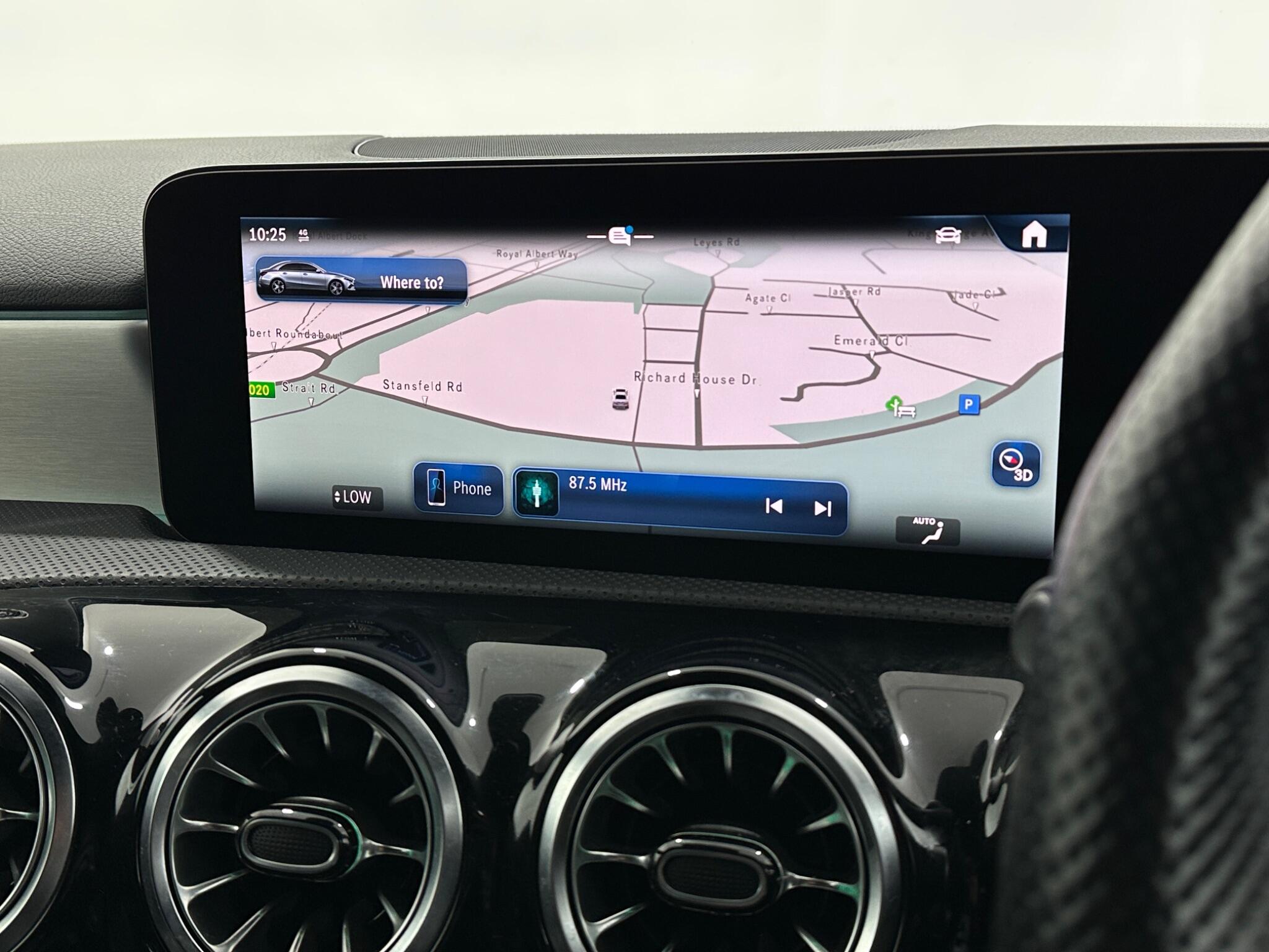 Mercedes-Benz A-Class view 23