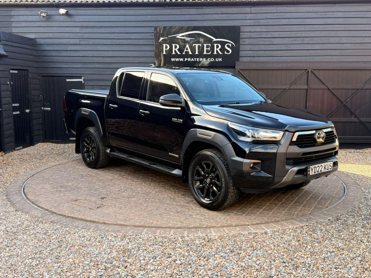 Toyota Hilux view 17