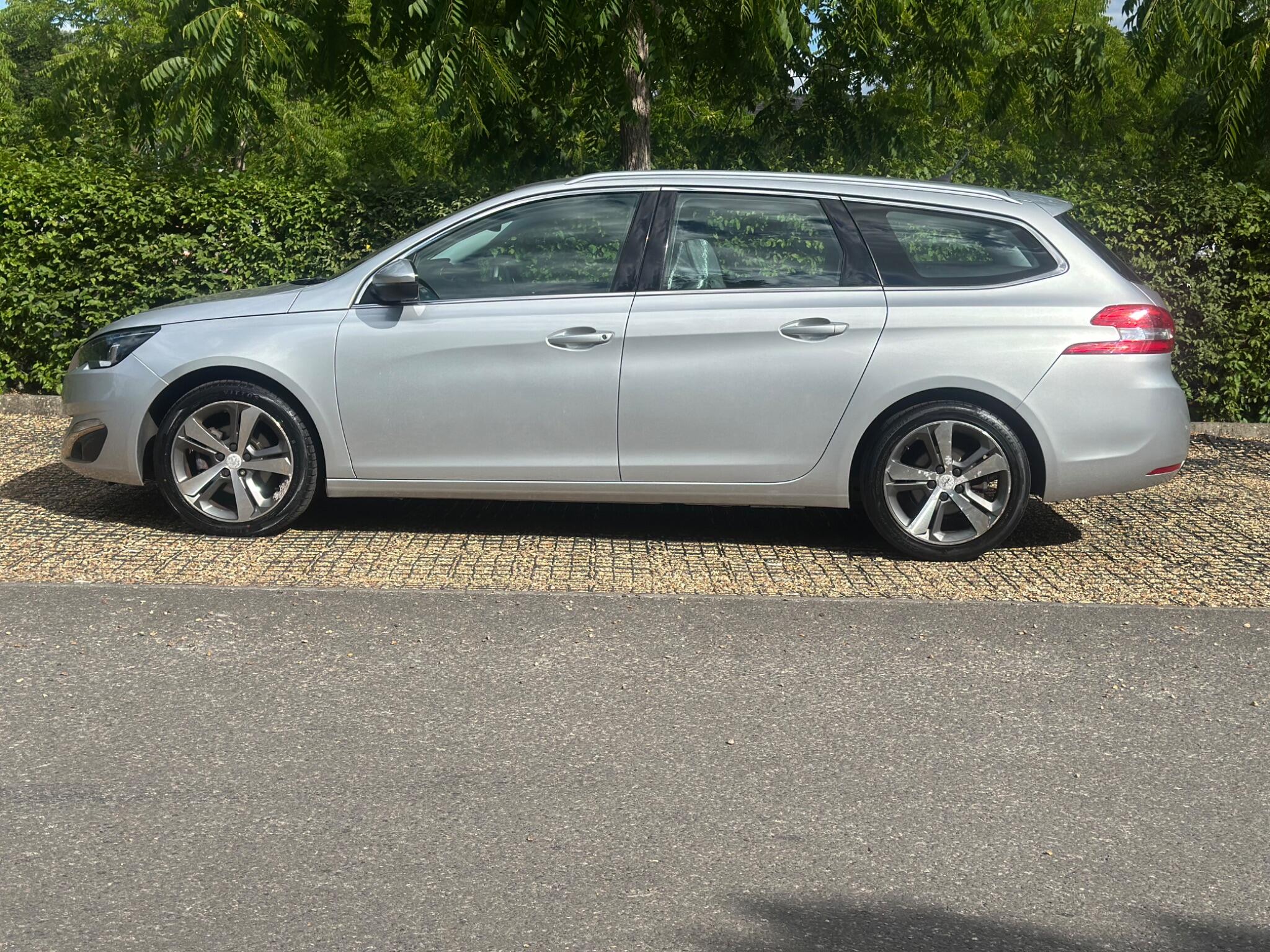 Peugeot 308 view 14
