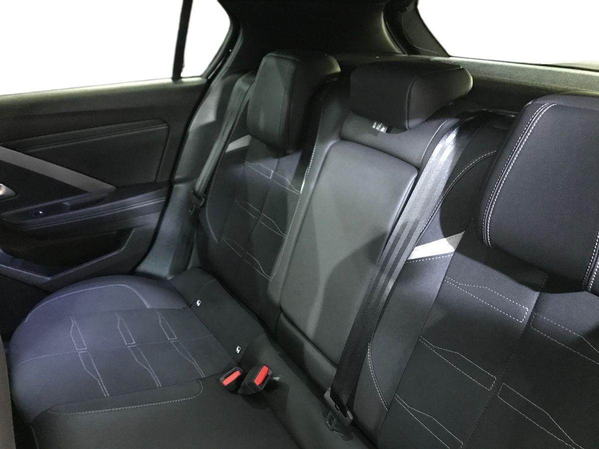 Vauxhall Astra view 7