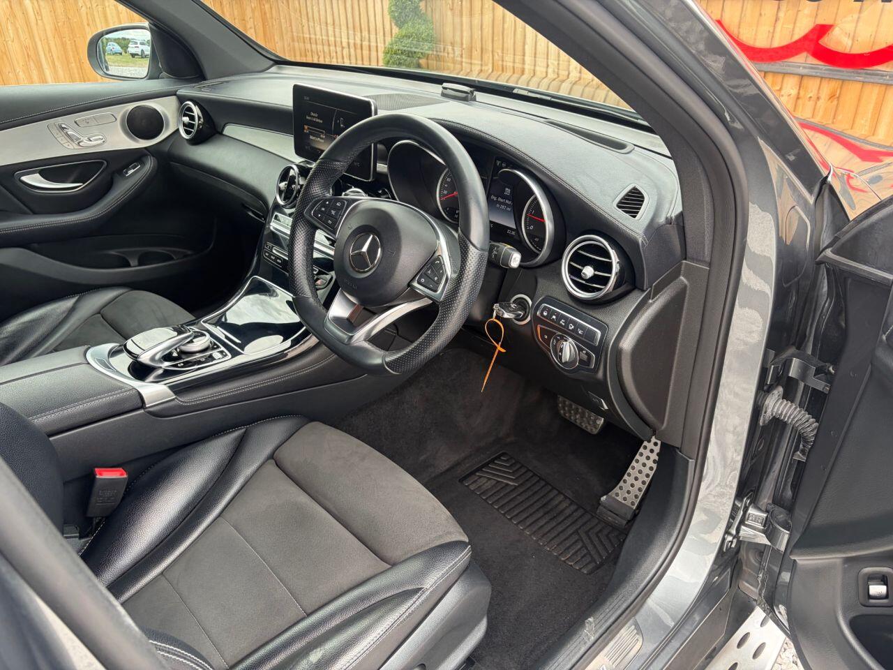 Mercedes-Benz GLC view 16
