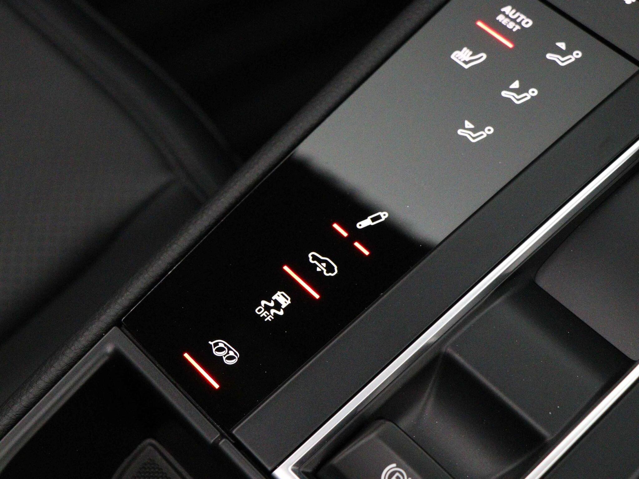 Porsche Macan view 50