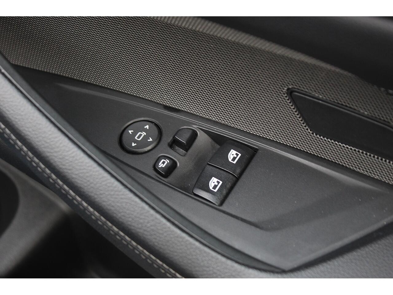 BMW 4 Series view 31
