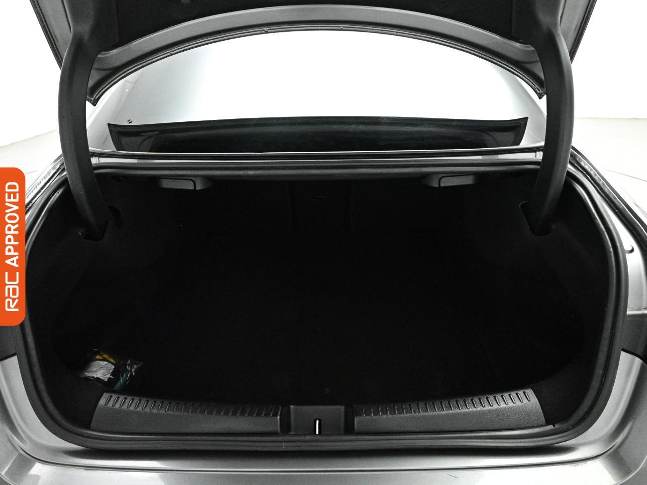 Mercedes-Benz CLA view 27