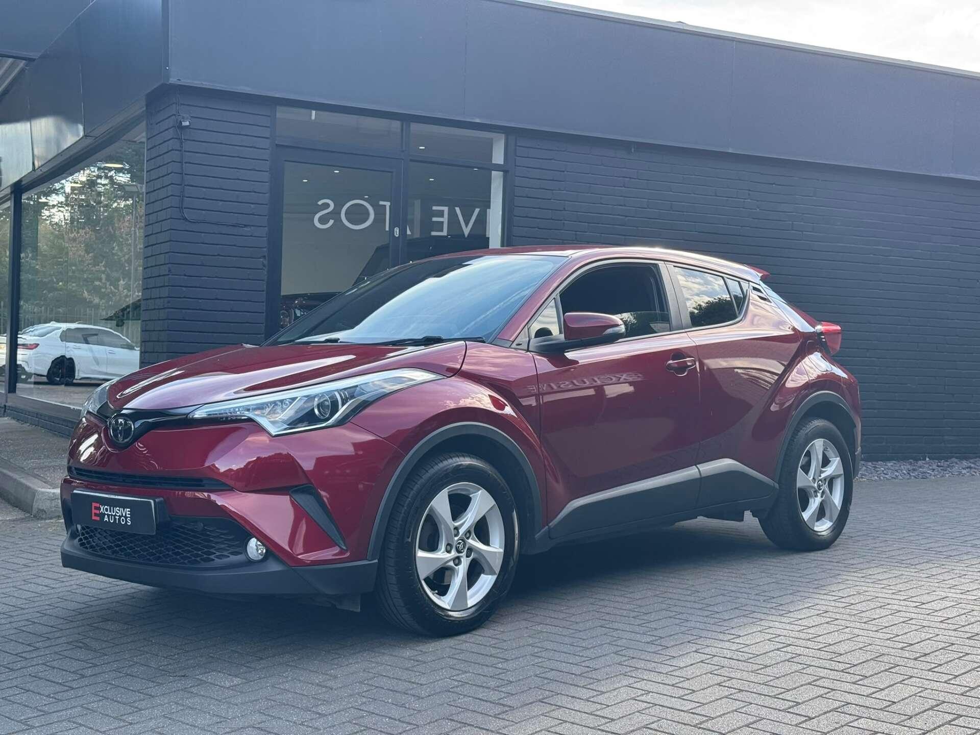 Toyota C-HR view 6