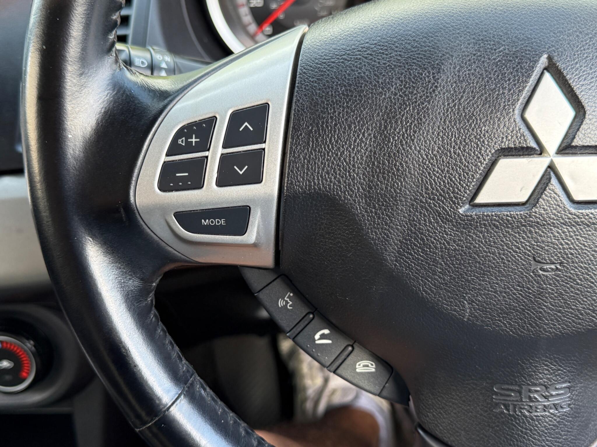 Mitsubishi Lancer - Image 57