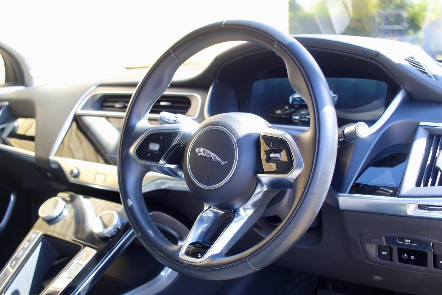 Jaguar I-Pace view 34