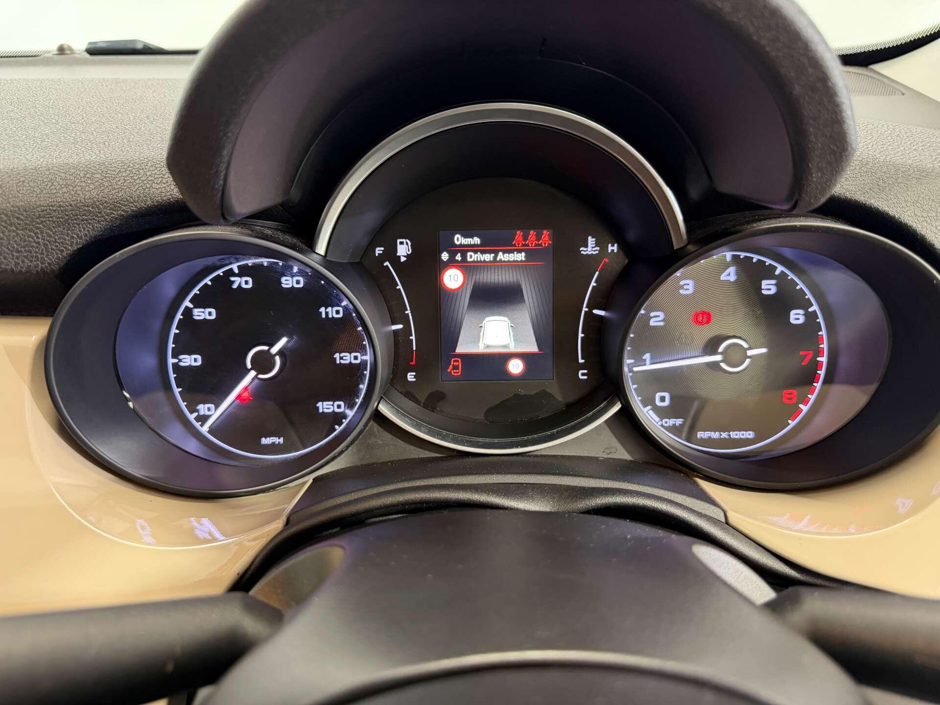 Fiat 500x view 25