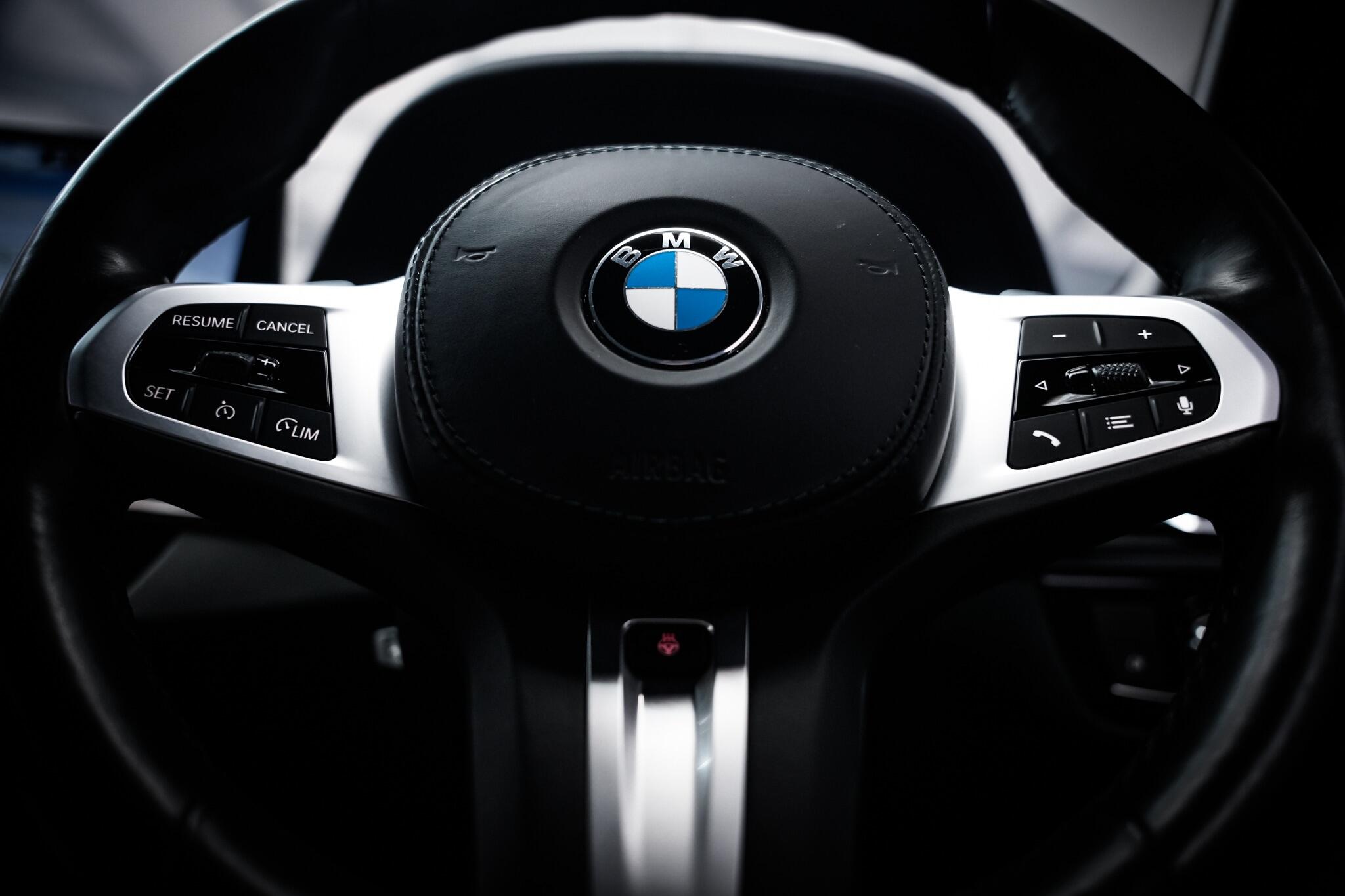 BMW 5 Series view 48