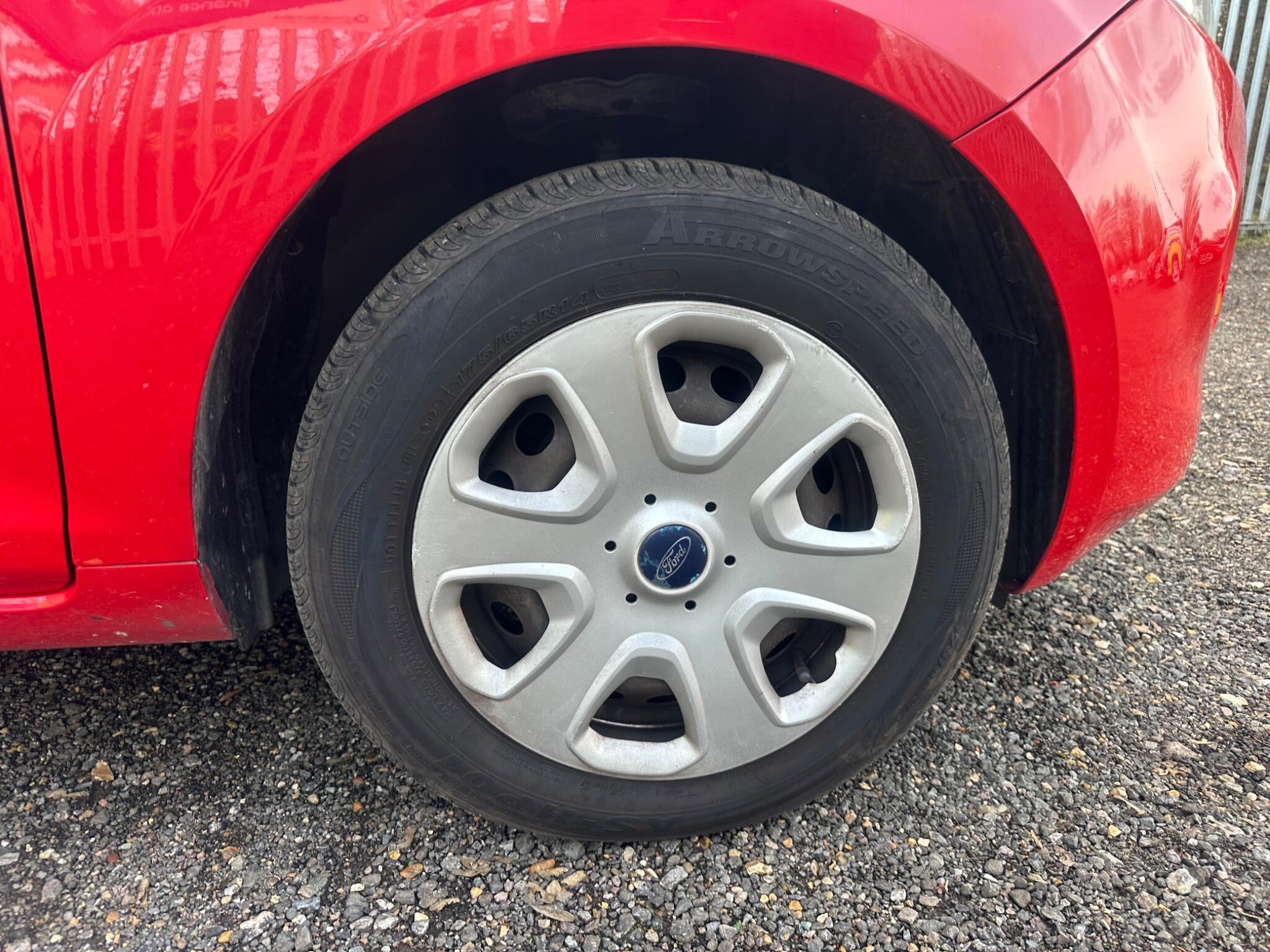 2013 Ford Ka image 19
