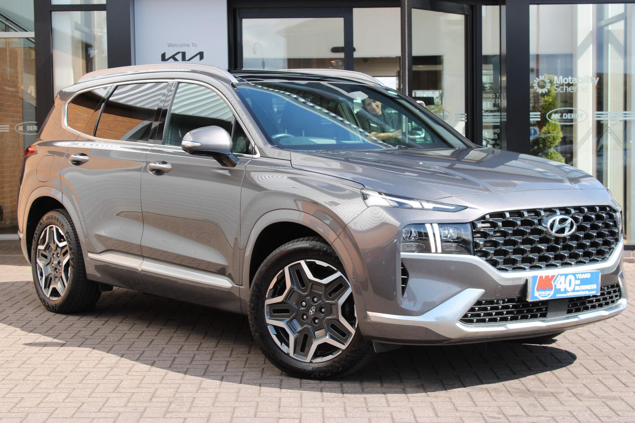 Hyundai Santa Fe view 2
