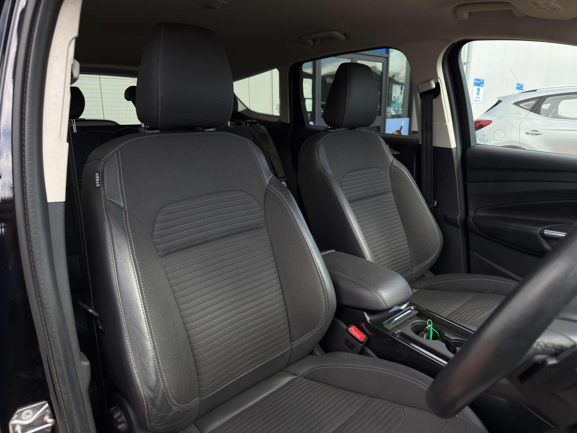 Ford Kuga view 15