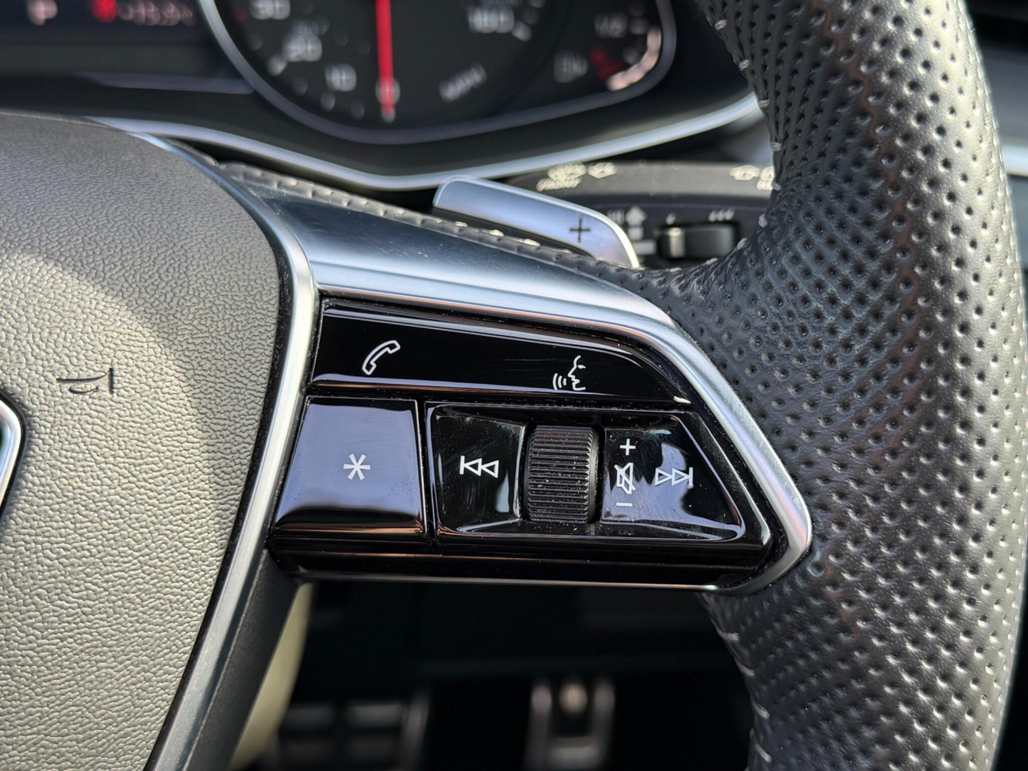 Audi A6 view 29