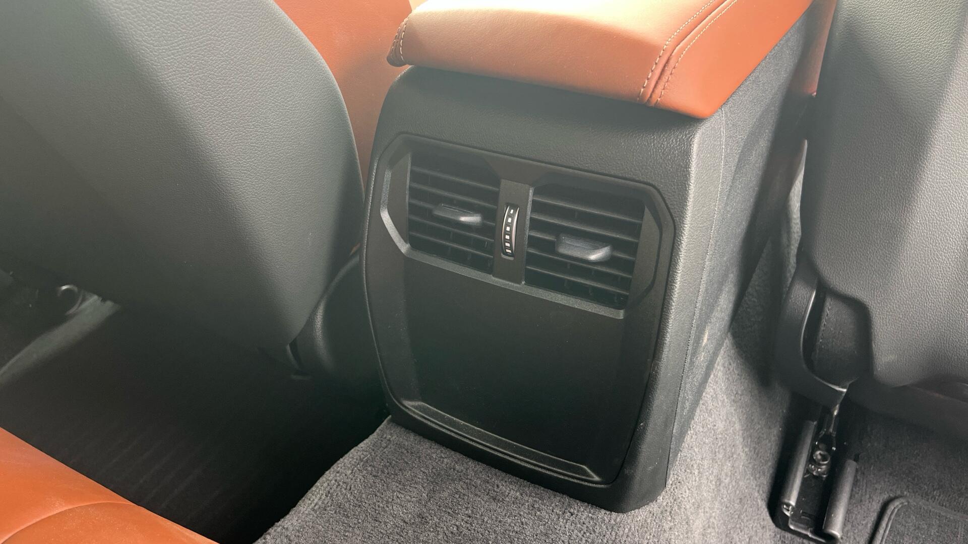 BMW M4 view 24