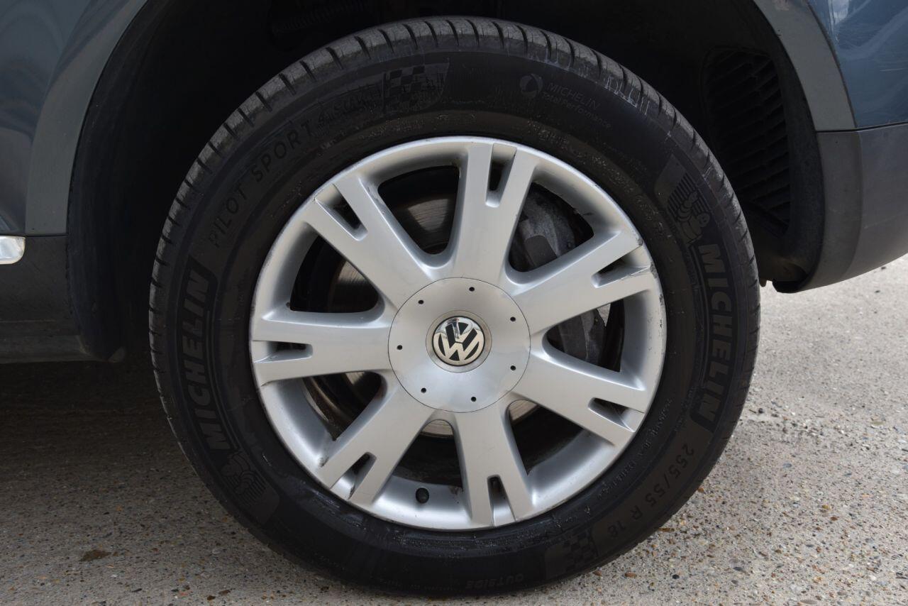 Volkswagen Touareg view 50