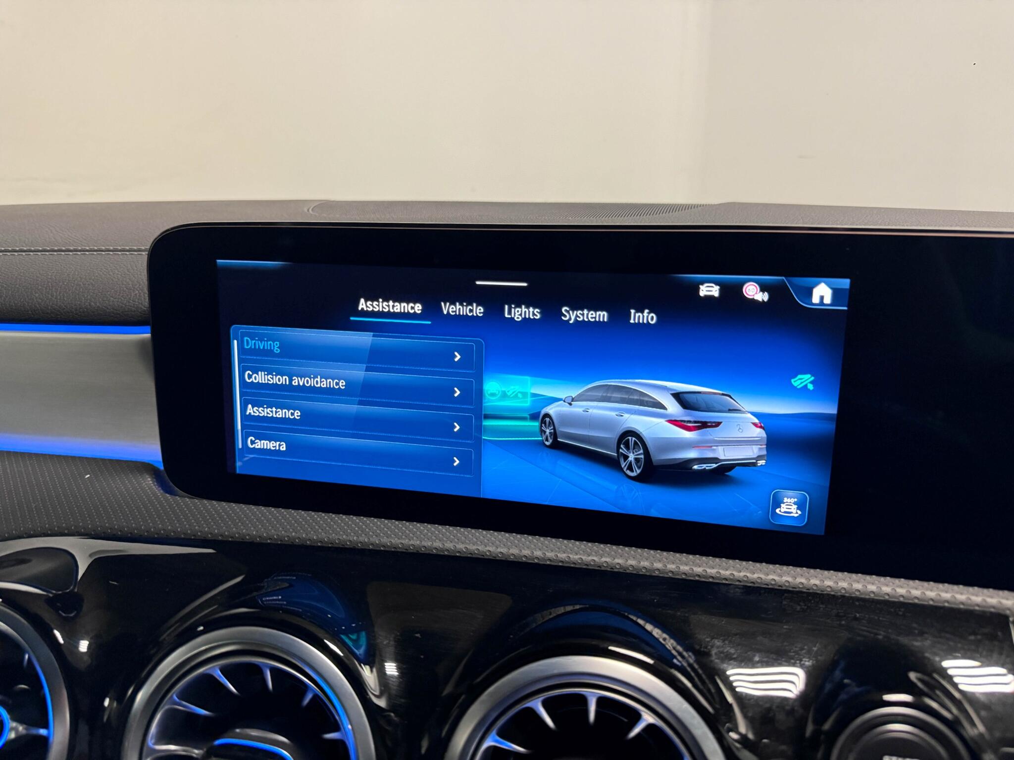 Mercedes-Benz Cla view 48