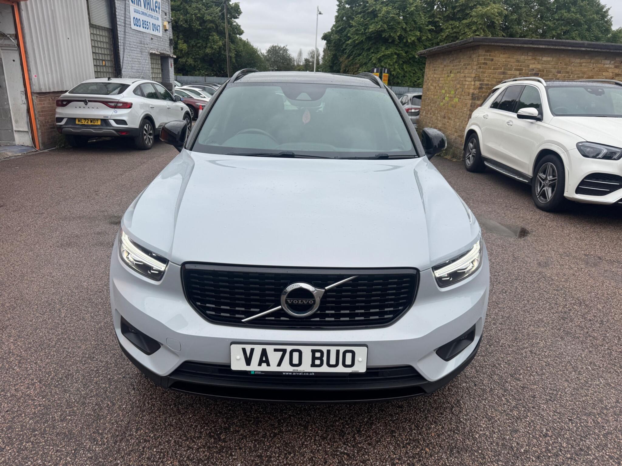 Volvo XC40 view 5
