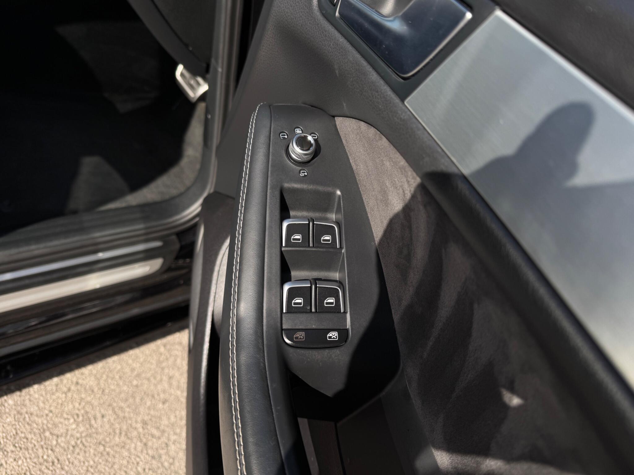Audi SQ5 view 60