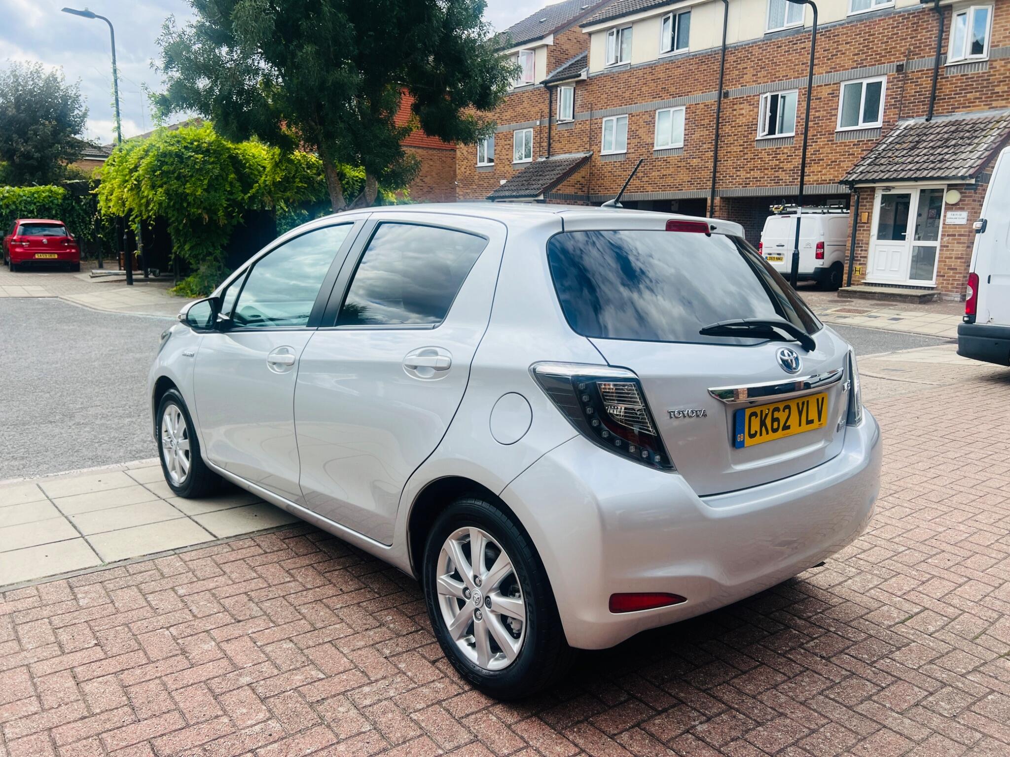Toyota Yaris view 19