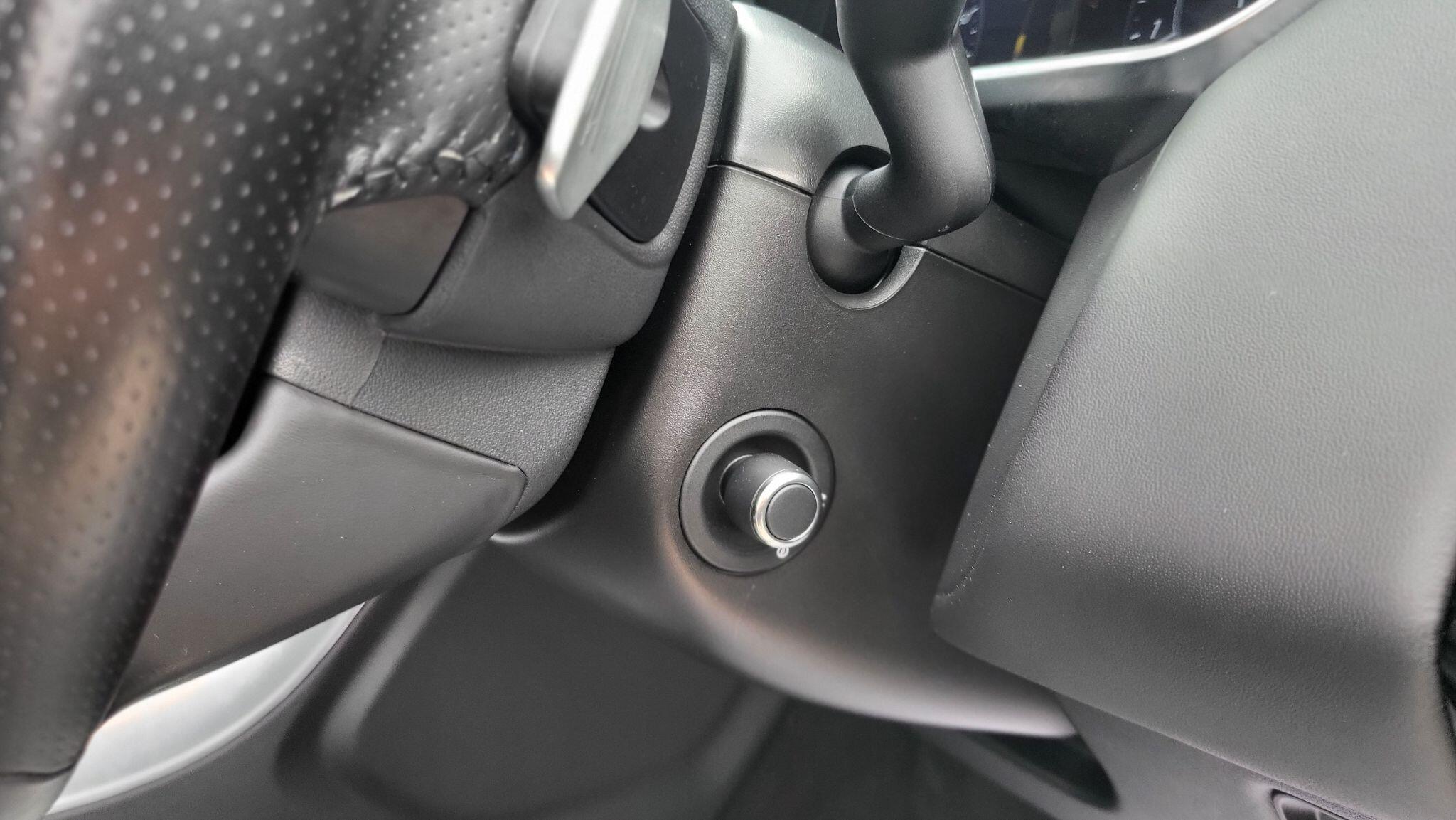 Land Rover Range Rover Sport view 23