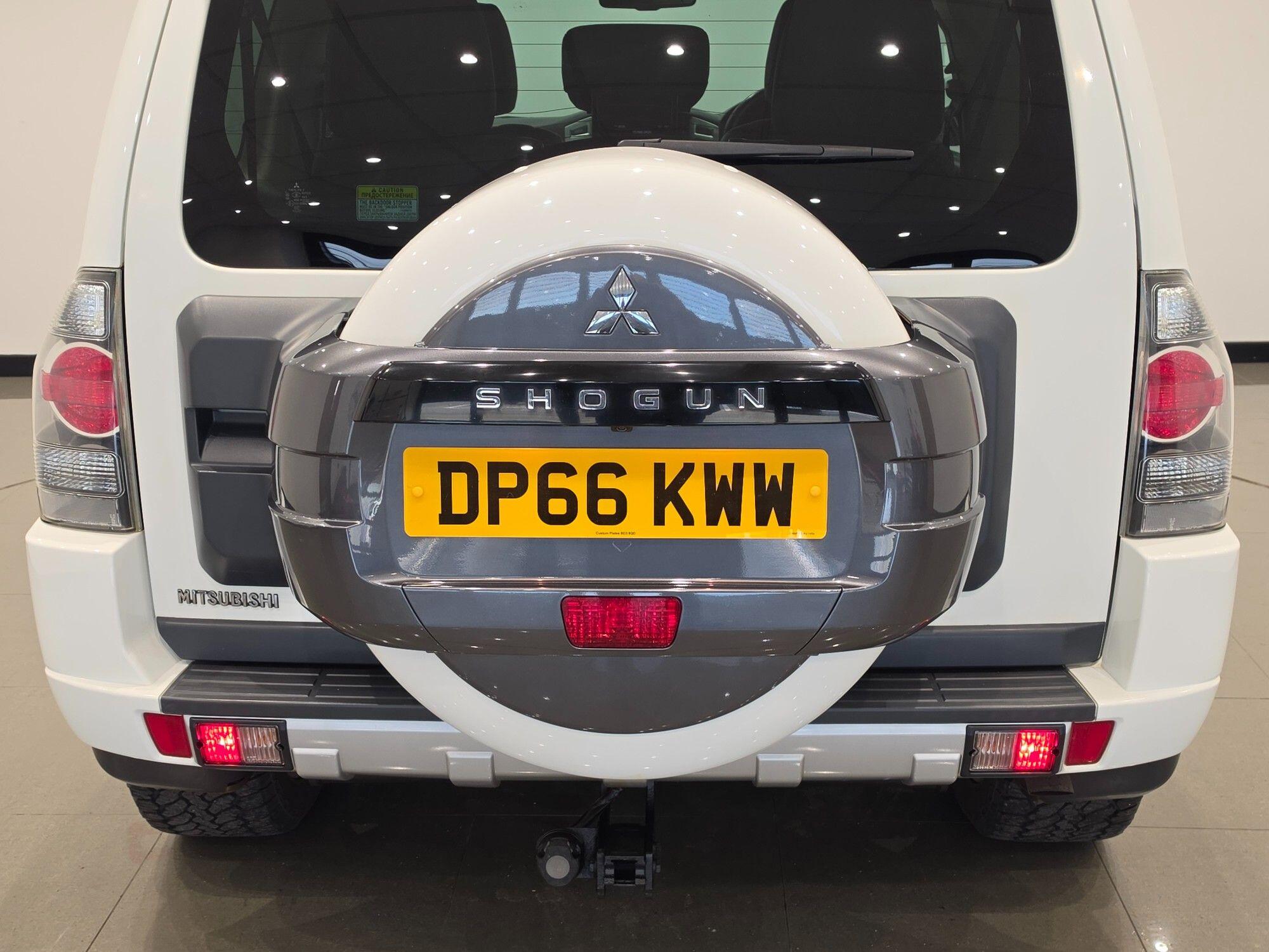 Mitsubishi Shogun view 53