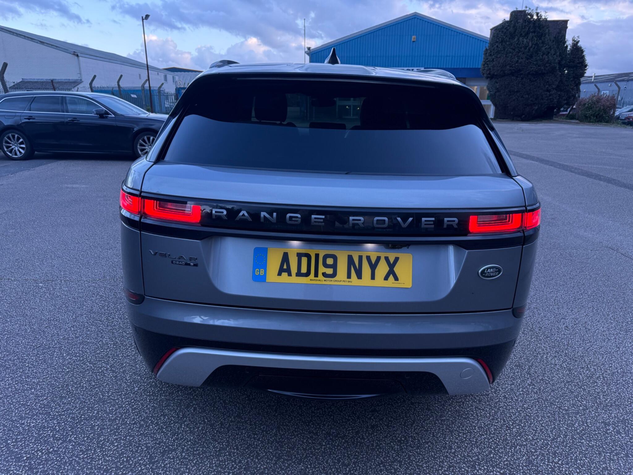 Land Rover Range Rover Velar view 5